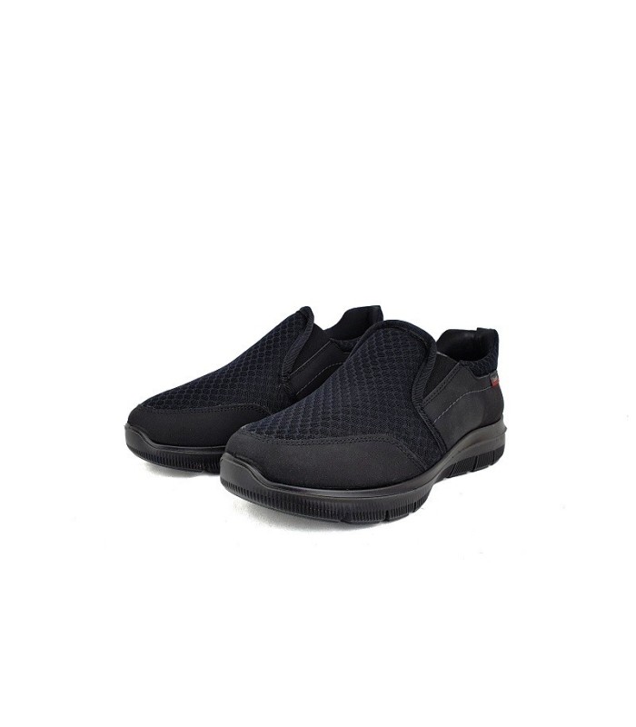 deportivos de hombre modelo runner de color negro con elásticos laterales fabricado por Luisetti, vistos de medio perfil
